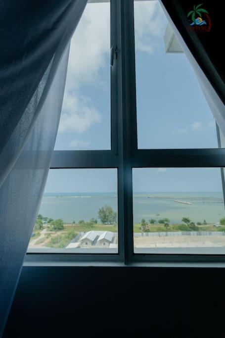 New Drawbridge Condo With Seaview And Pool Kuala Terengganu Exterior foto